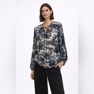Carmen Marc Valvo Sheer Blue & White Water Print Dolman Shirt Size Medium
